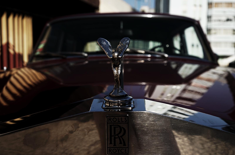 Rolls-Royce Silver Shadow detail - Spirit of Ecstasy on bonnet